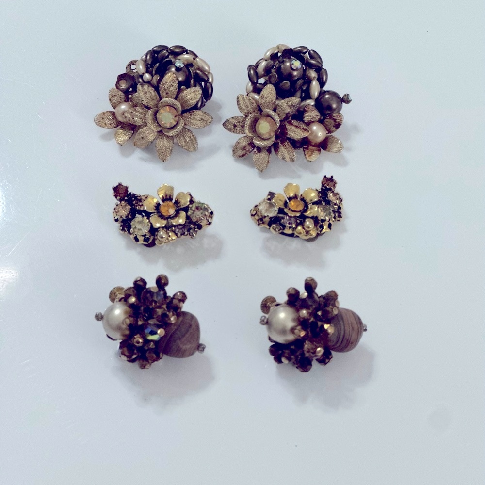 Elegant Gold and Brown Floral Jewelry Set